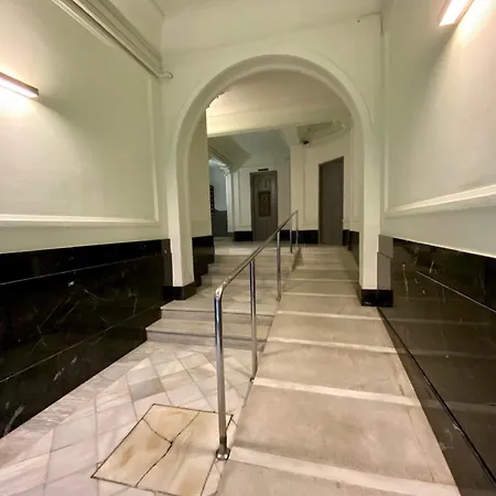 Pensión Madrazo 2*