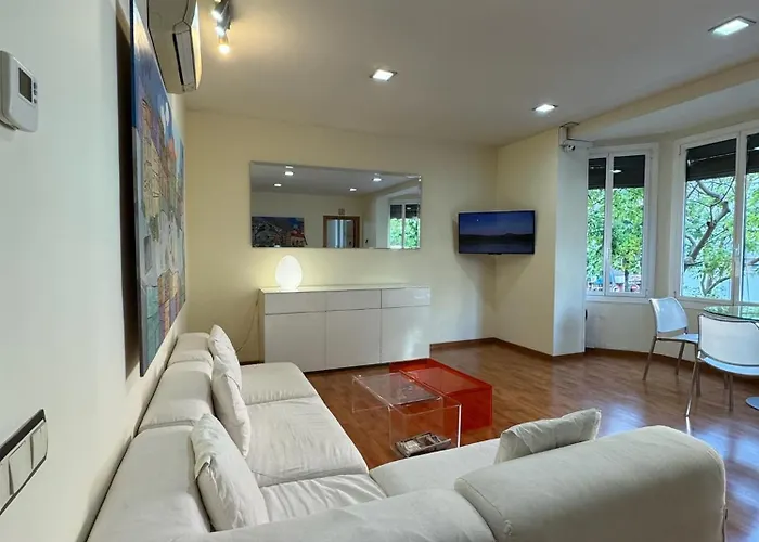 オスタル マドラソ ゲストハウス バルセロナ