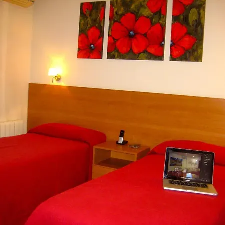 Guest house Madrazo 3*